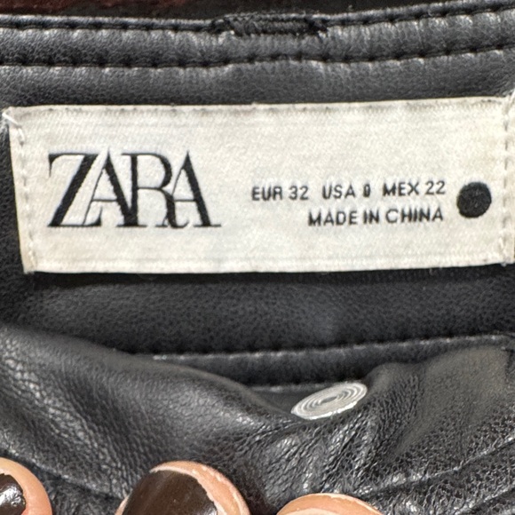Zara Black Faux Leather Wide-Leg Pants - Picture 4 of 7